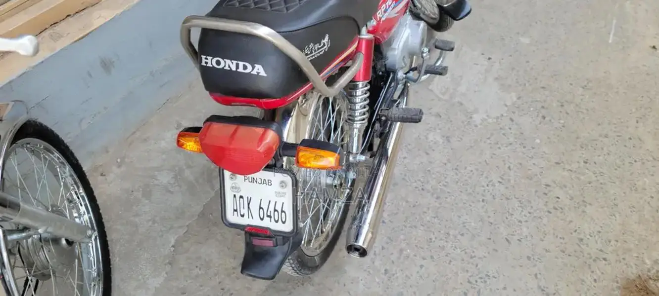 10x10 Vehicle with Compact Engine Configuration