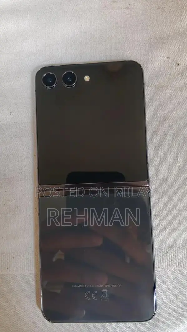 Samsung Z Flip 5 Smartphone Flagship Foldable Device