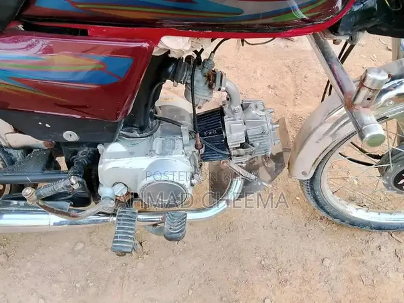 Metro CD 70 Motorcycle 2020 Model Lightweight Commuter