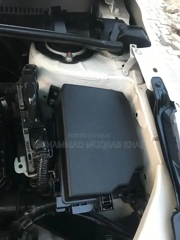 Toyota Corolla XLI Sedan - Low Mileage Reliable Sedan