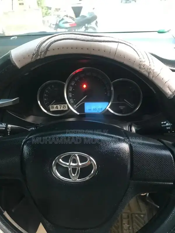 Toyota Corolla XLI Sedan - Low Mileage Reliable Sedan