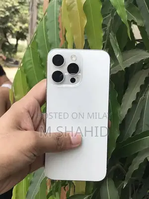 iPhone Pro Max White Titanium 256GB Excellent Condition