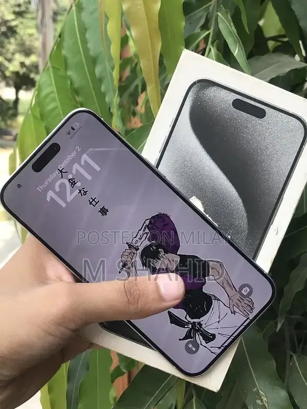 iPhone Pro Max White Titanium 256GB Excellent Condition