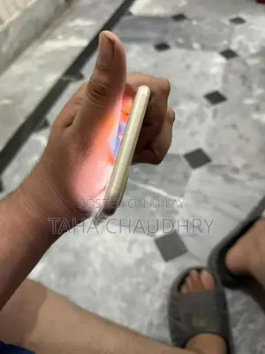 Apple iPhone 7 Plus 128GB Gold Smartphone