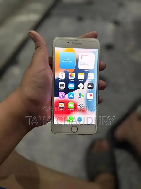 Apple iPhone 7 Plus 128GB Gold Smartphone