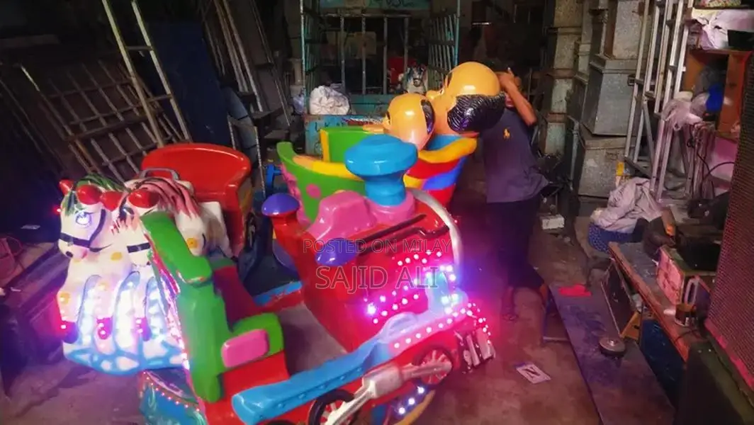 Battery Powered Kids Swing with Trali Mounting