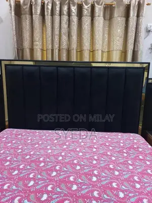 Bed and Matching Dressing Table Set in Pristine Condition