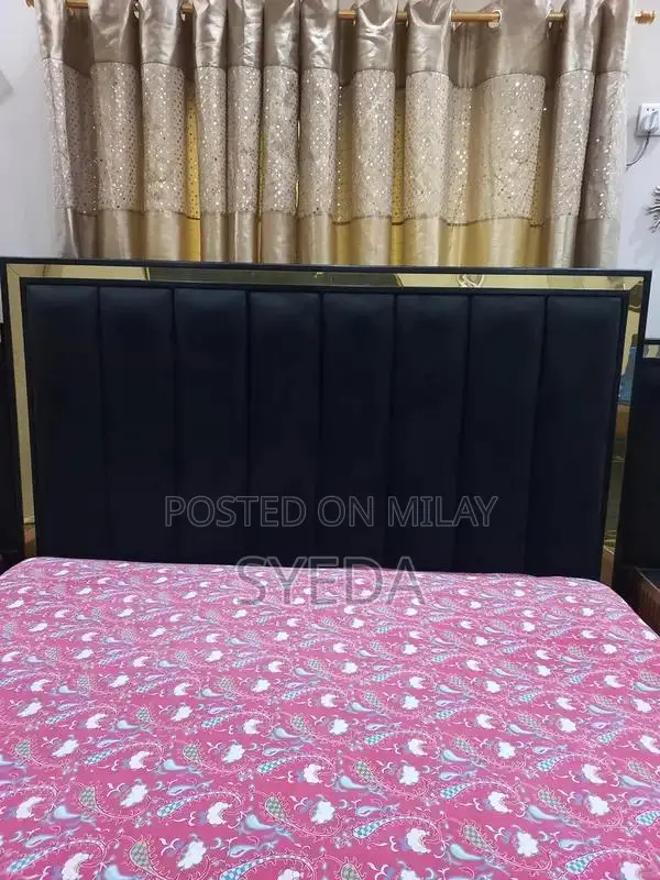 Bed and Matching Dressing Table Set in Pristine Condition