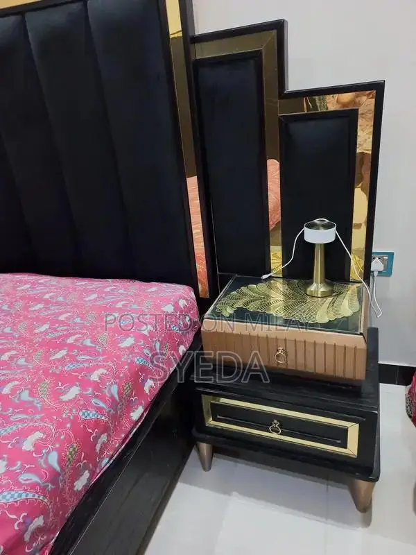 Bed and Matching Dressing Table Set in Pristine Condition