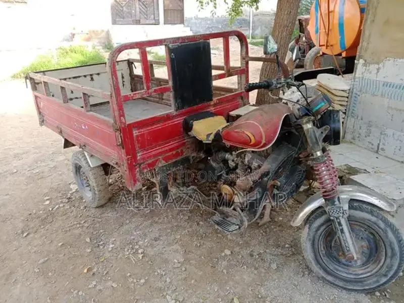Loader Rickshaw - Reliable Transportation Vehicle