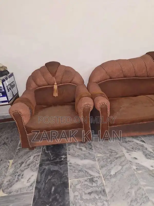 5 Seater Sofa Set in Excellent Condition