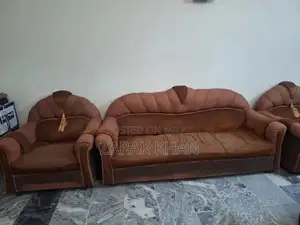 5 Seater Sofa Set in Excellent Condition
