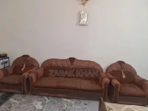 5 Seater Sofa Set in Excellent Condition