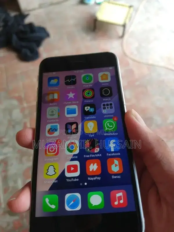 Preowned iPhone SE 2 64GB Gaming Ready Smartphone