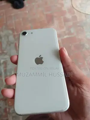 Preowned iPhone SE 2 64GB Gaming Ready Smartphone