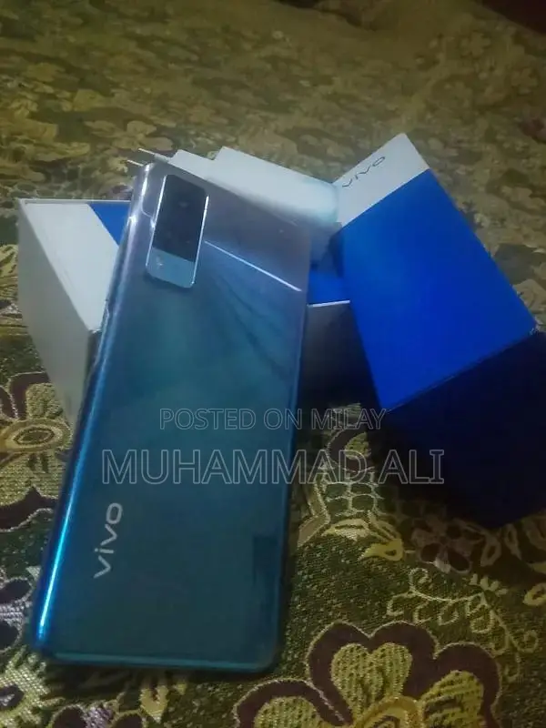 High-Performance Gaming Smartphone with Snapdragon Processor