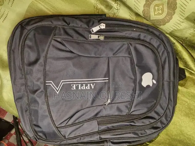 Laptop Messenger Bag with Multiple Compartments for Travel and Work