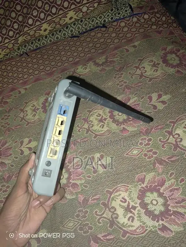 High-Performance Network Router with Strong Signal Coverage