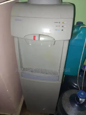 Photo - Versatile Kitchen Blender with Temperature Control