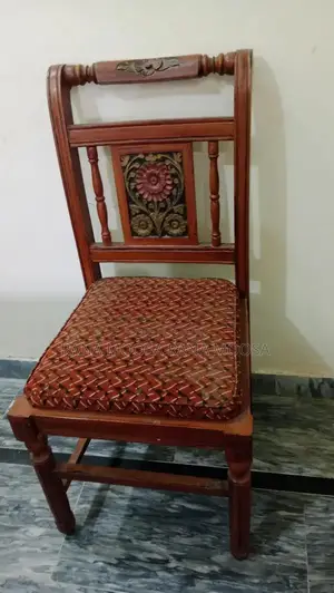 Large Dining Table Set with 6 Chairs - Excellent Condition