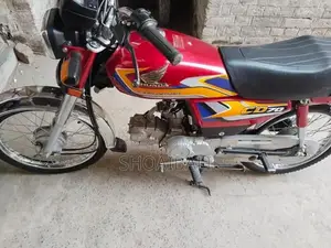 2025 Model Low Mileage High-Performance Vehicle