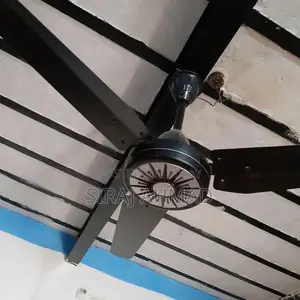 Humidifier with Advanced Features and Aromatherapy