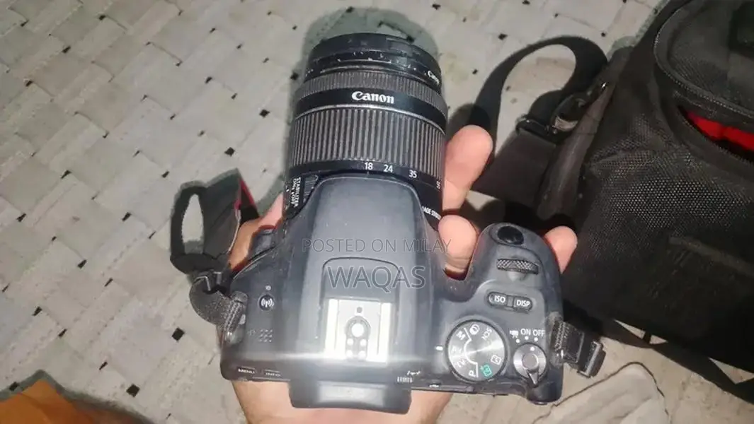 Canon D200 Digital Camera Full Kit with Accessories