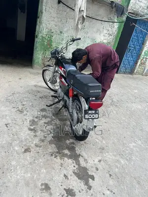 CD 70 Motorcycle in Excellent Condition