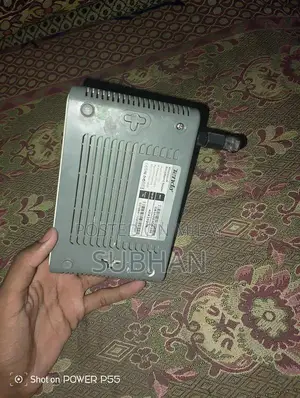 High-Performance Wireless Router with Strong Signal Coverage