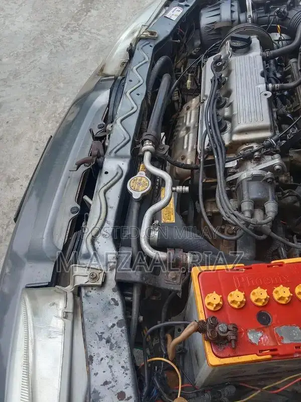 Suzuki Cultus EFI Hatchback Sedan