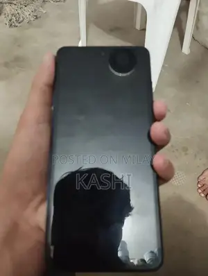 High-Performance Smartphone with 120 Hz Display and Gaming Capabilitie