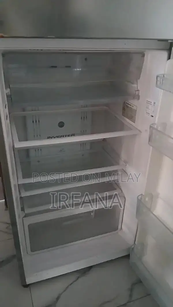 Hitachi Inverter Refrigerator with Dual Cooling System
