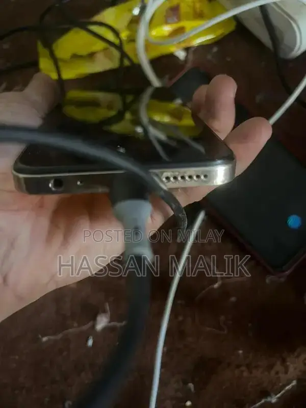 Mobile Device 6 Storage Variant Excellent Condition