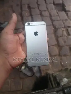 Unlocked Apple Smartphone 32GB White PTA Approved