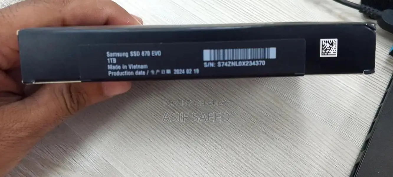 Samsung EVO 870 2.5-inch SSD Storage Drive