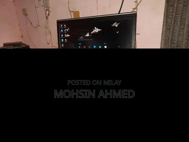 Dell 19-Inch Professional Monitor with SXGA Resolution