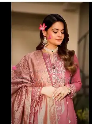 Elegant Asim Jofa Embroidered Lawn Party Wear Suit