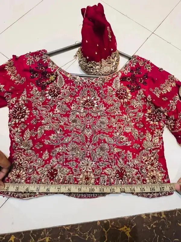 Elegant Bridal Lehnga in Small to Medium Size