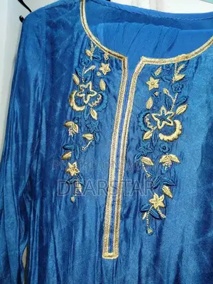 Embroidered 2-Piece Women's Dress Set in Small Size