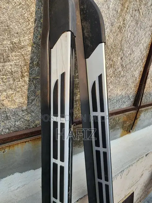 OSAN X7 Side Steps - Durable Vehicle Exterior Accessory