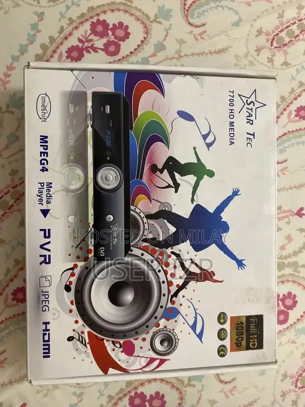 Star Tec 7700 HD Media Player and Accessories