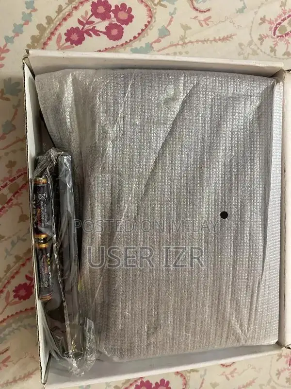 Star Tec 7700 HD Media Player and Accessories