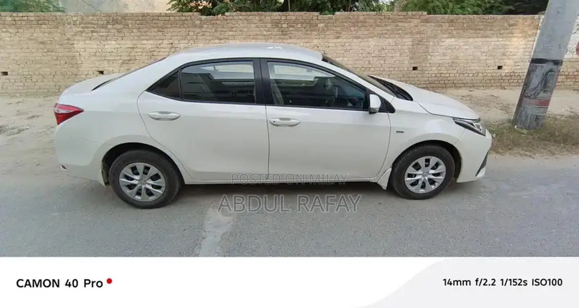 Toyota Corolla XLI - Reliable Sedan with Excellent Condition