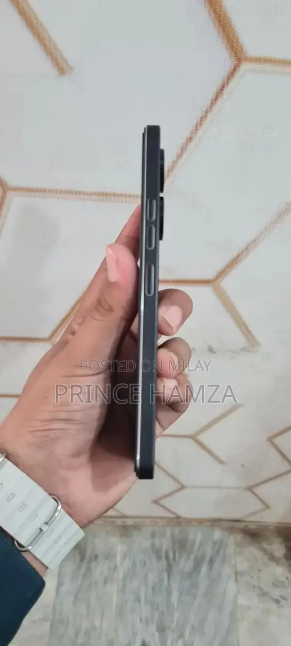 Premium Smartphone with 8GB RAM and 256GB Storage