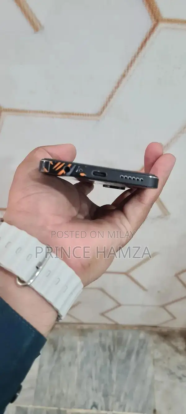 Premium Smartphone with 8GB RAM and 256GB Storage