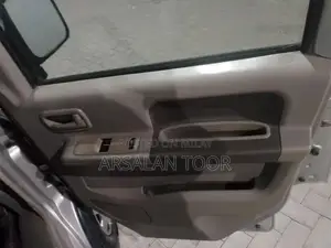 2005/2008 Compact Car - Low Mileage, Well-Maintained Vehicle