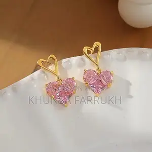 Vintage Elegant Jewelry Set with Timeless Design