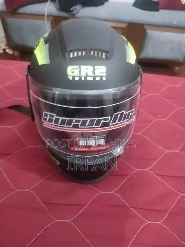 Lightweight Safety Bicycle Helmet for Active Cyclists