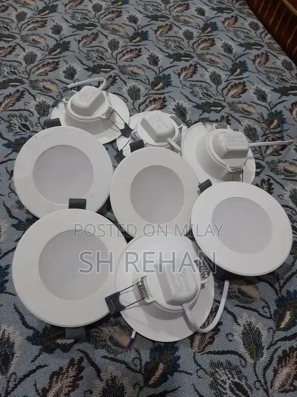 LED Lights with Humidifier and Aroma Diffuser Features