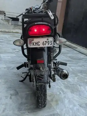 2014 Suzuki GS 150SE Motorcycle - Single Cylinder Bike